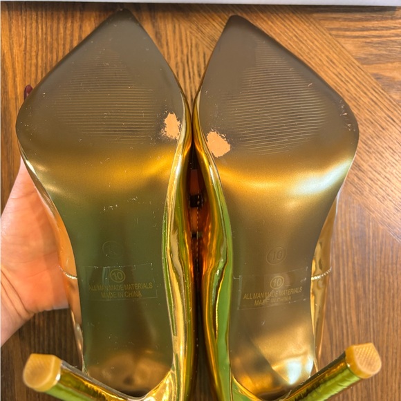 Elegant Gold Stiletto Heels - Picture 3 of 5